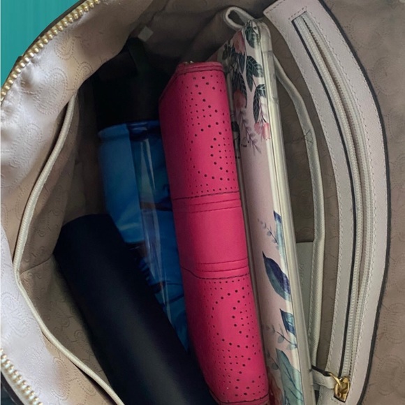 Michael Kors Jet Set White Tote bag EUC - Picture 3 of 5